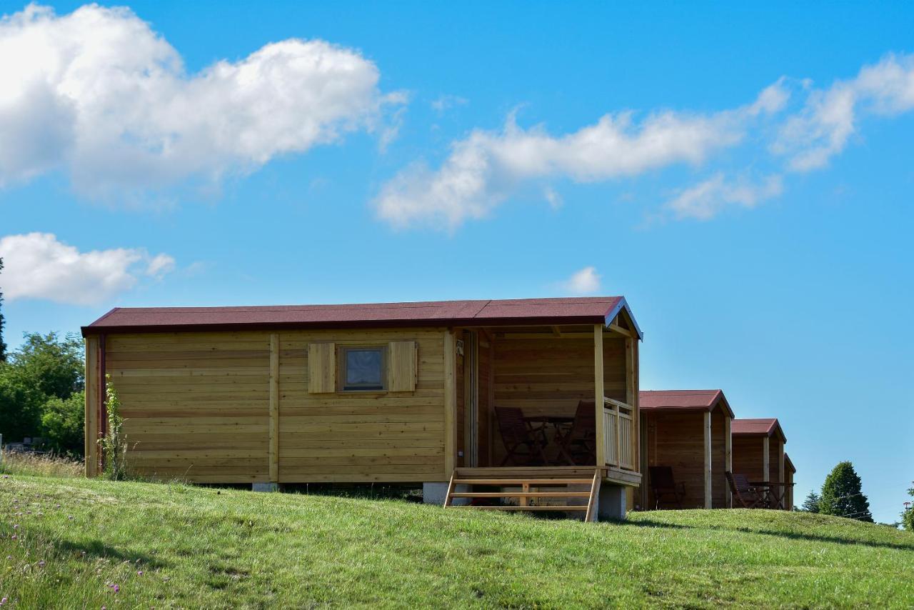 Camp The Sunrise Hill Hotell Pivka Exteriör bild