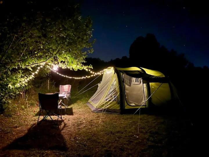 Camp The Sunrise Hill Hotell Pivka Exteriör bild